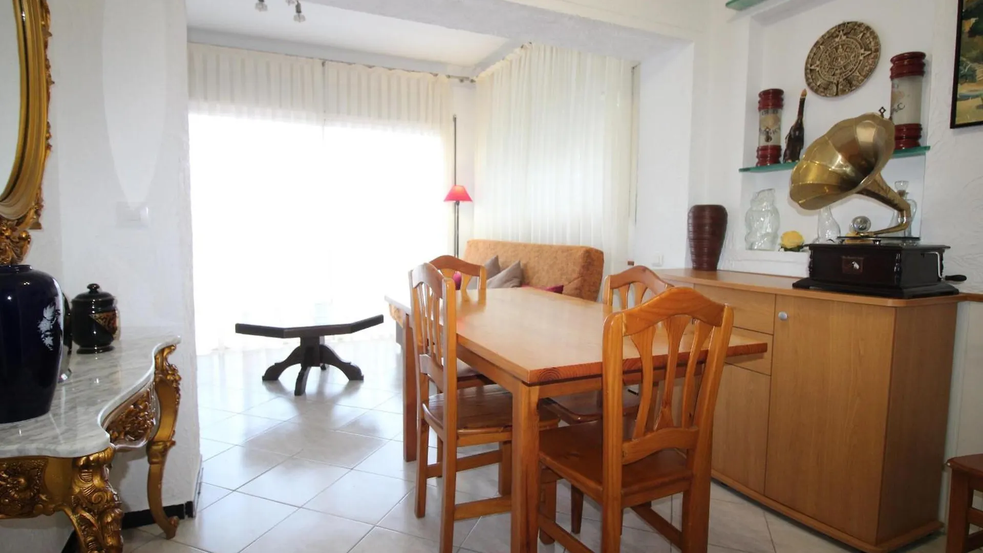 Apartment Grifeu 4 - Apartamento Situado Muy Cerca De La Playa De Cap Ras, Para 4 Personas - Es-228-194 Llanca